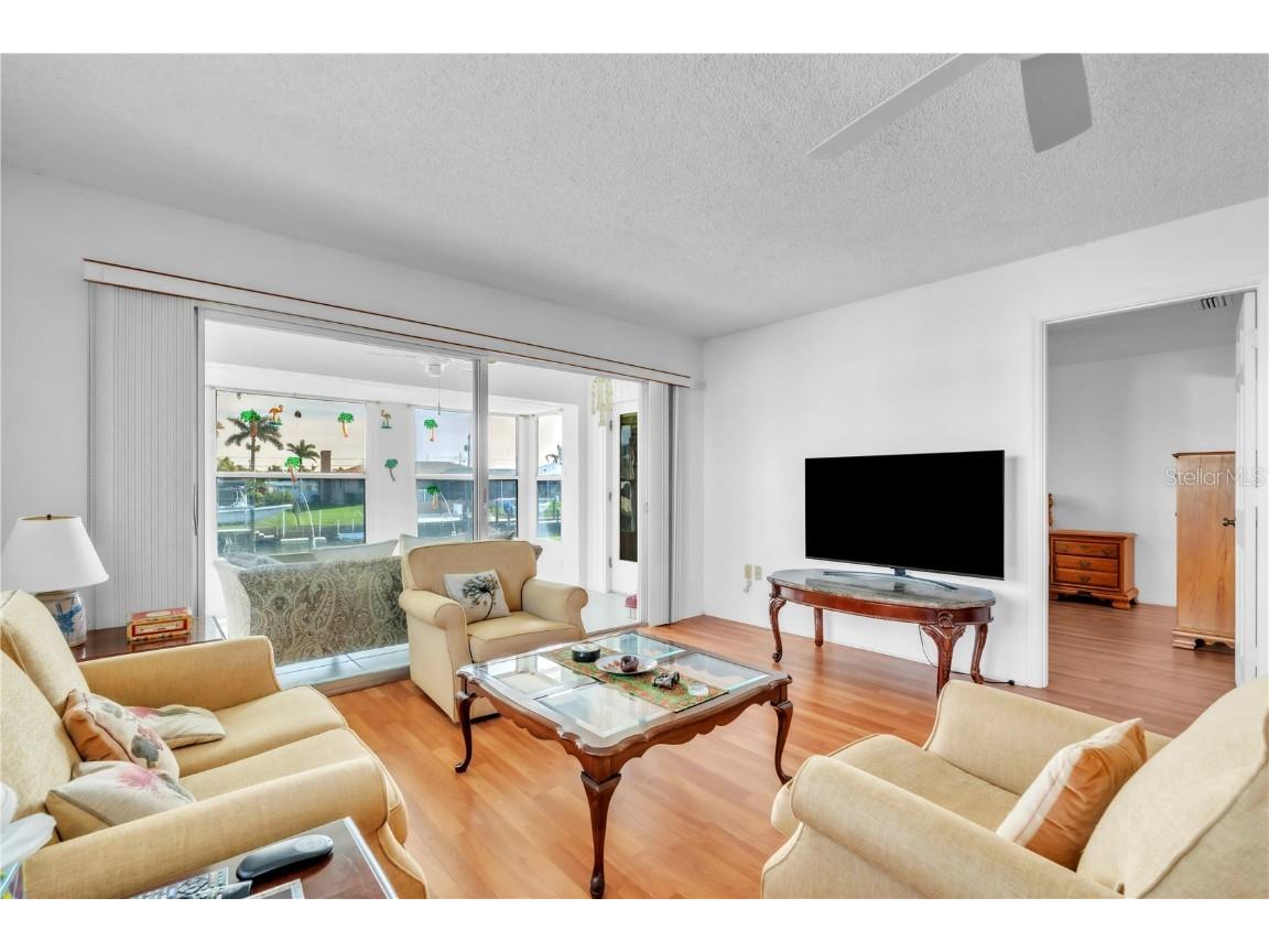 4515 Mount Vernon Drive Bradenton FL 34210 V4946559 image9