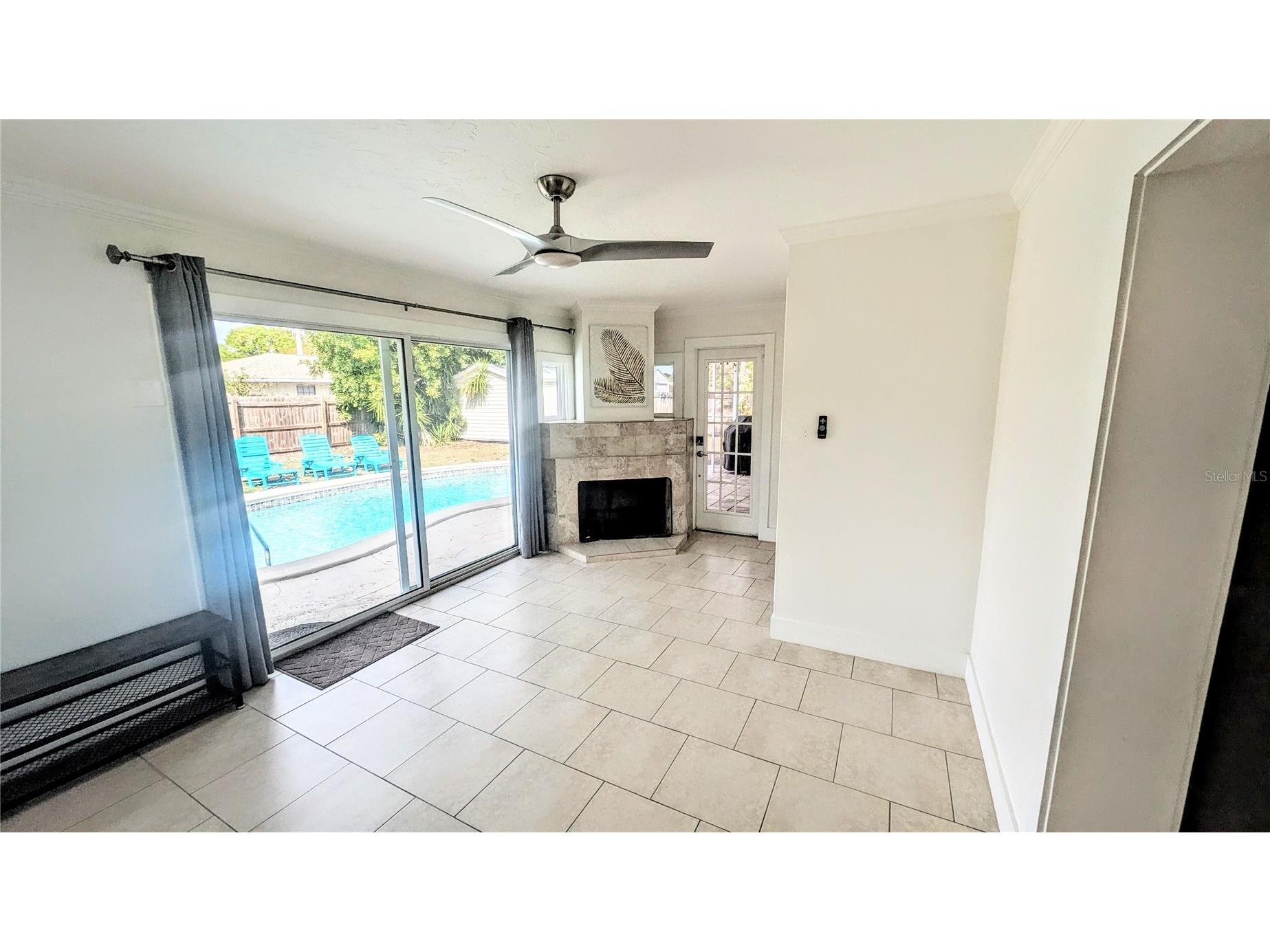 4515 Spahn Street Sarasota FL 34232 A4685383 image11