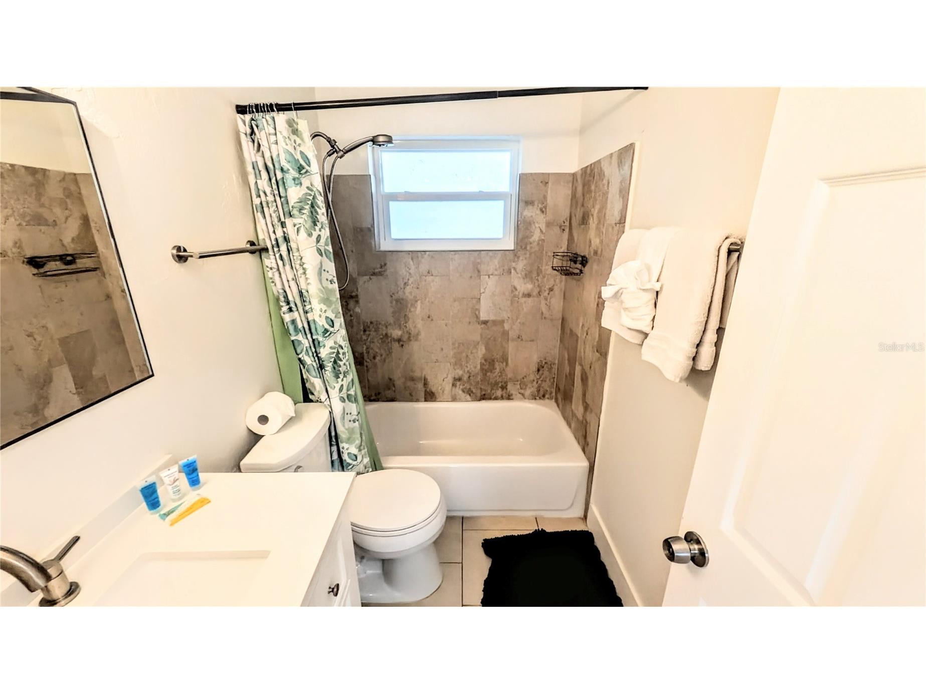4515 Spahn Street Sarasota FL 34232 A4685383 image29