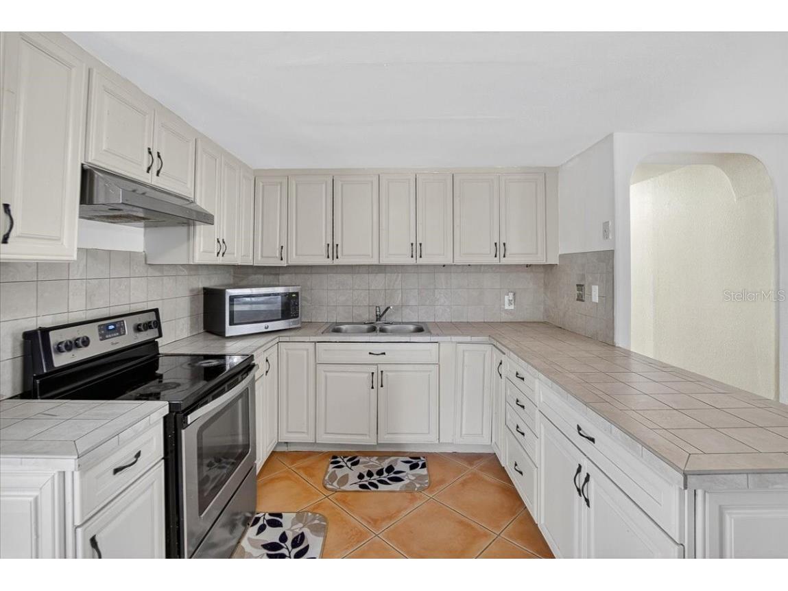 4515 W North Street Tampa FL 33614 TB8446262 image11