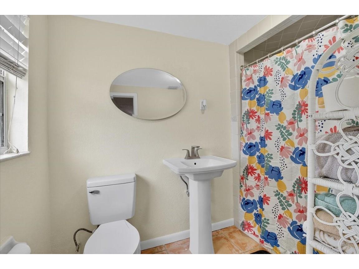 4515 W North Street Tampa FL 33614 TB8446262 image17