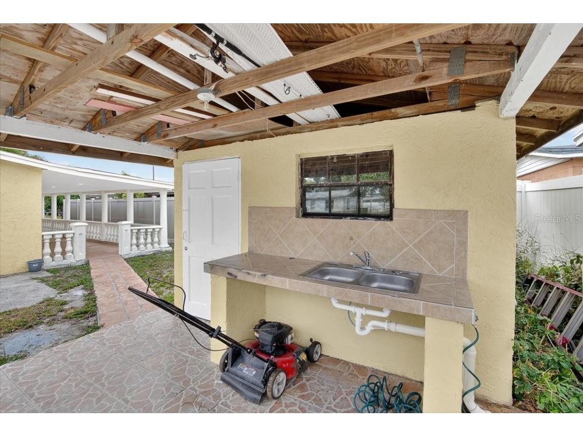 4515 W North Street Tampa FL 33614 TB8446262 image38