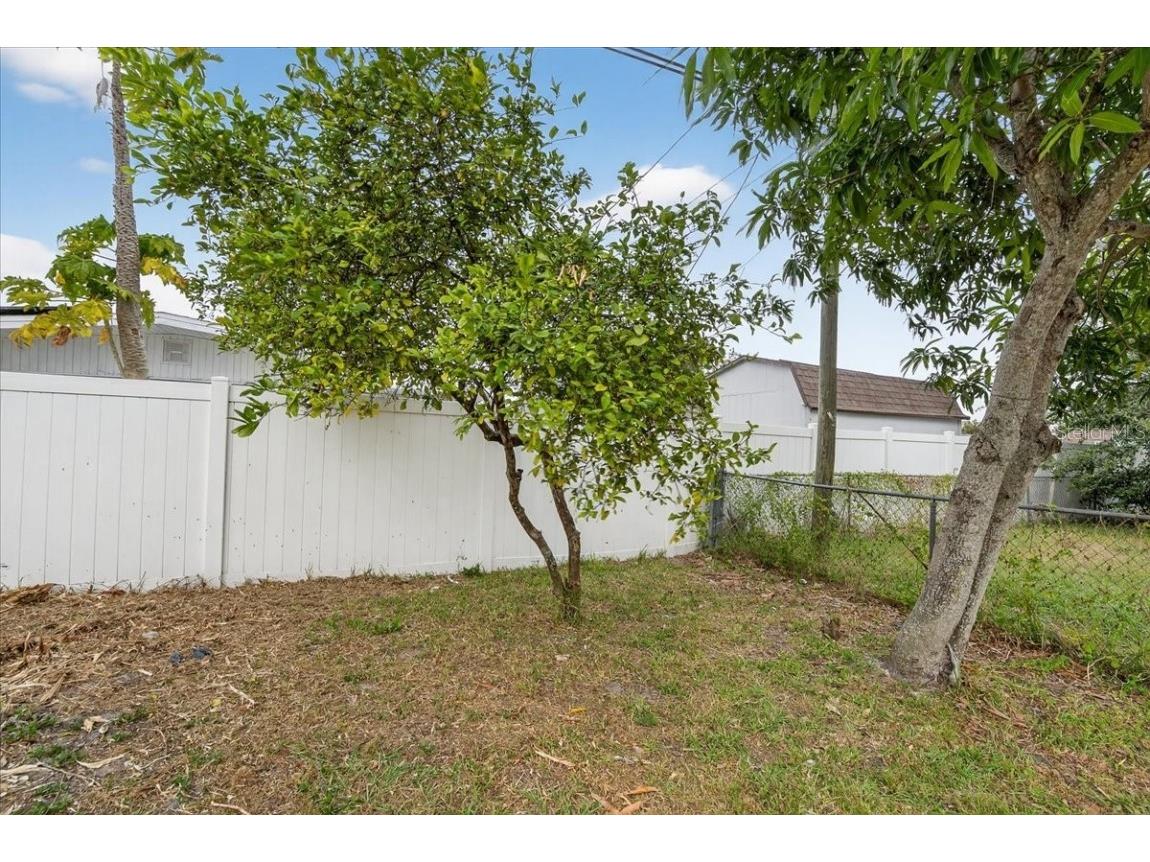 4515 W North Street Tampa FL 33614 TB8446262 image43