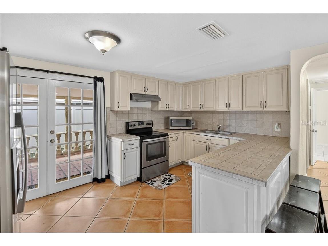 4515 W North Street Tampa FL 33614 TB8446262 image7