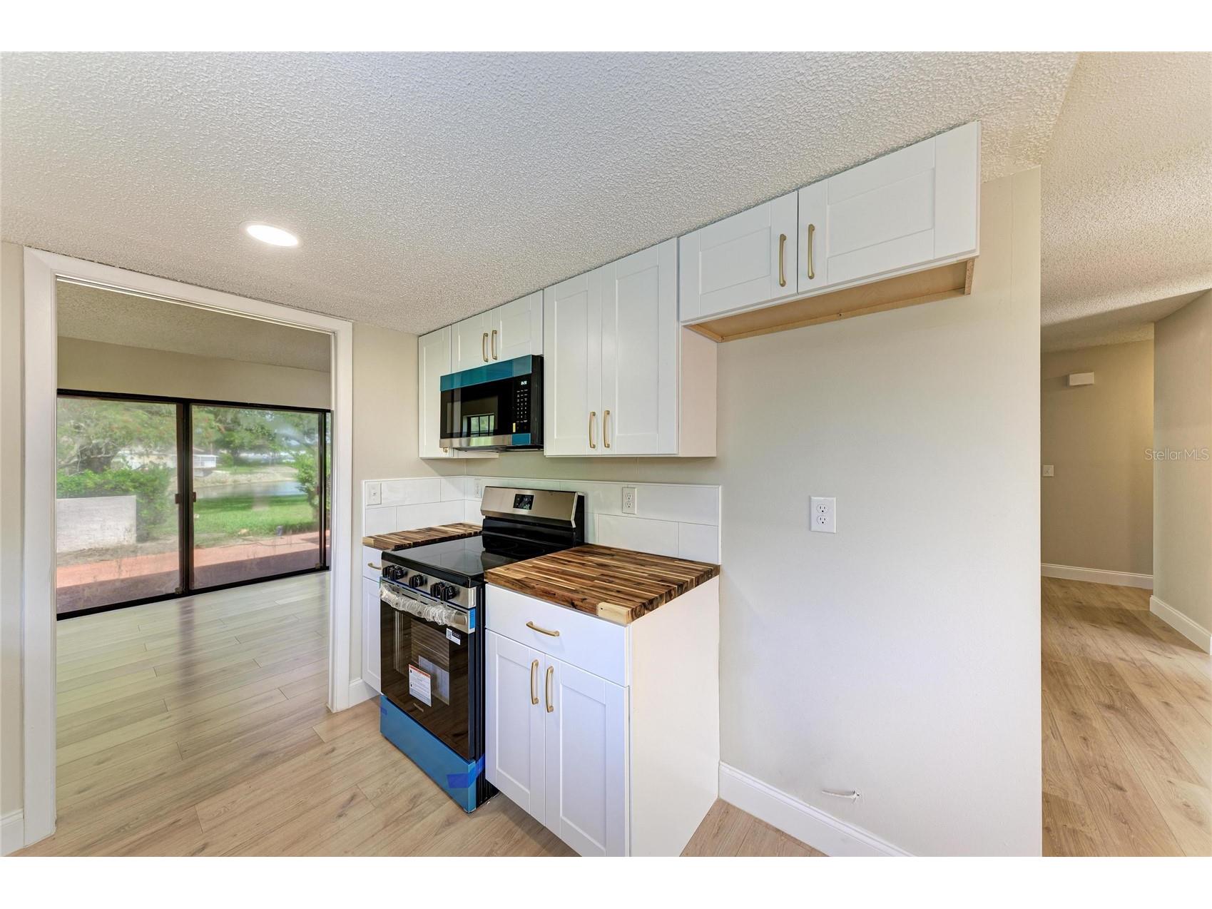 4515 Winston Lane N #47 Sarasota FL 34235 A4697979 image11
