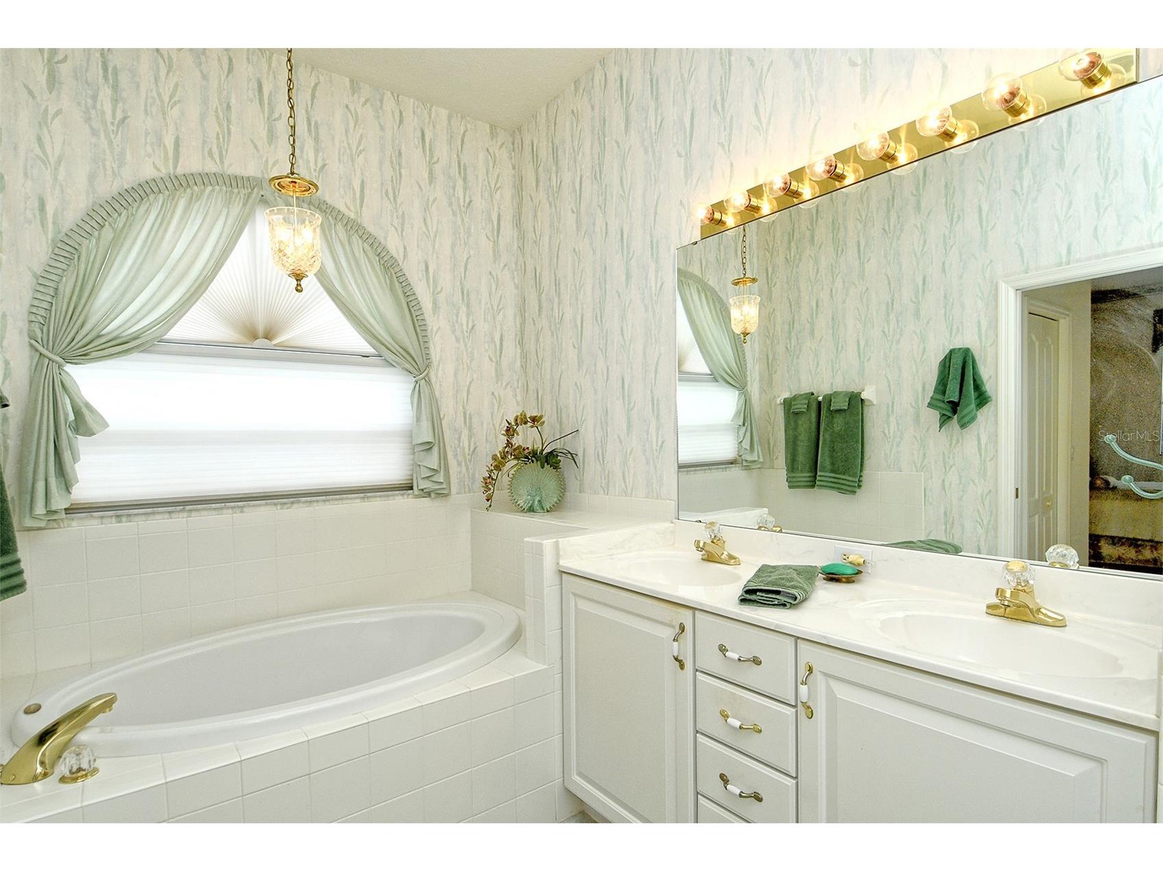 4516 Legacy Court Sarasota FL 34241 A4678435 image29