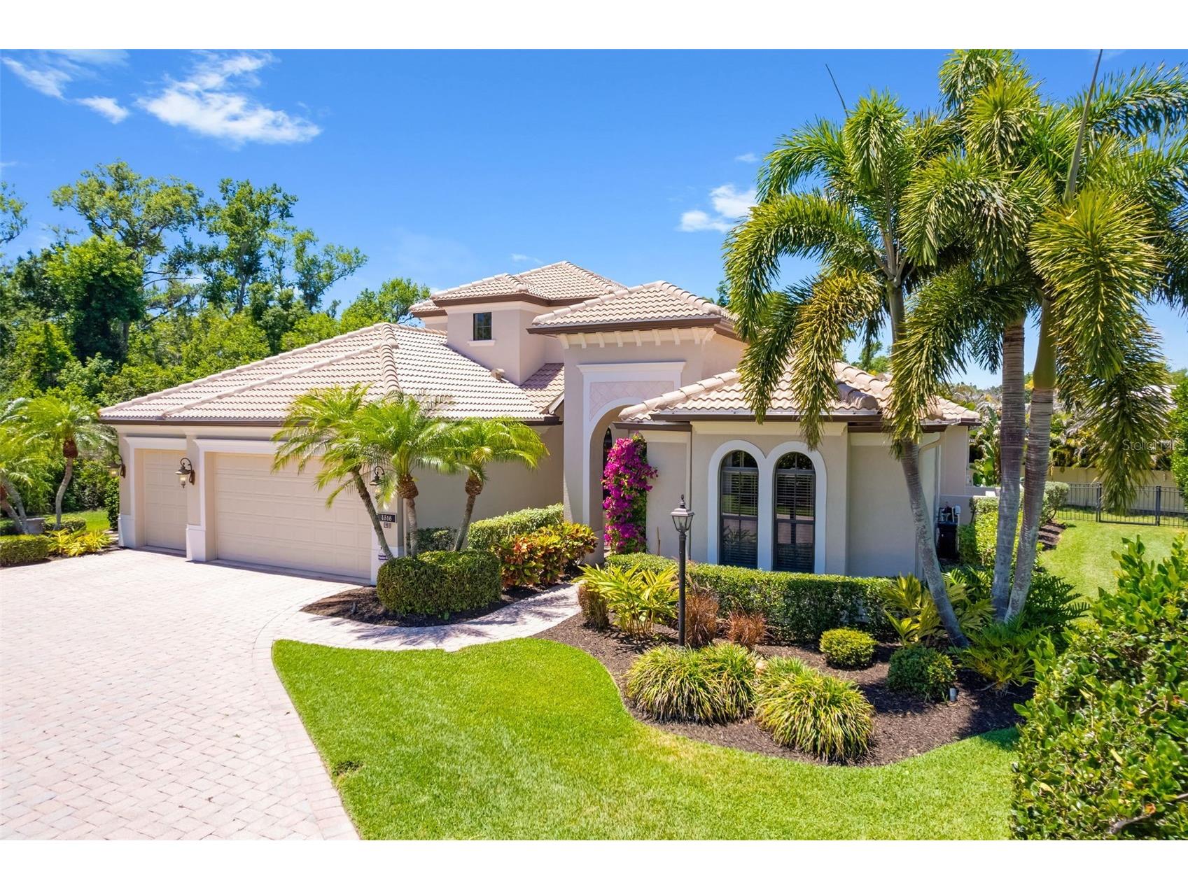 4516 Tuscana Drive Sarasota FL 34241 A4693430 image2