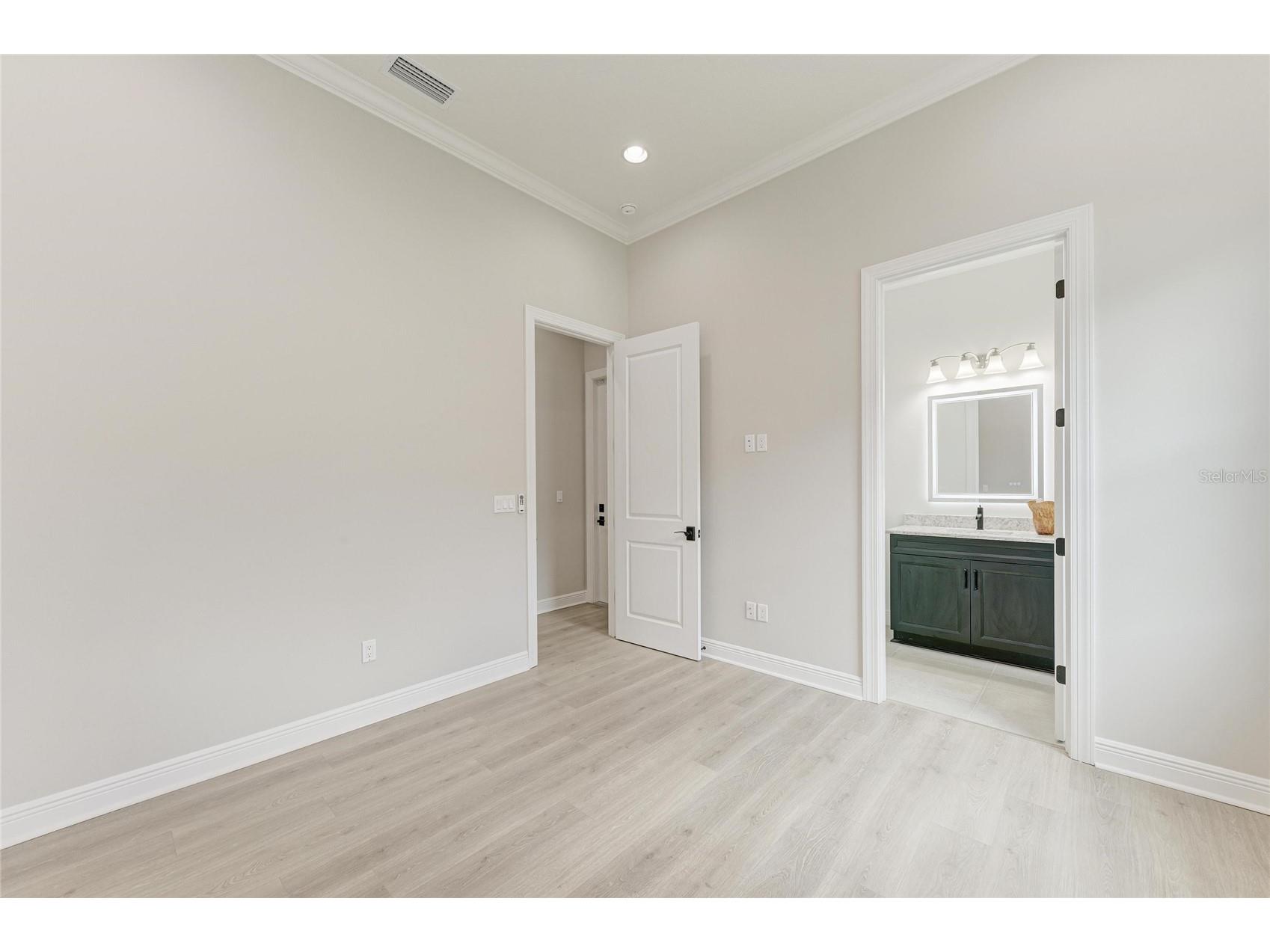 4517 Mondrian Court Sarasota FL 34240 A4696495 image56
