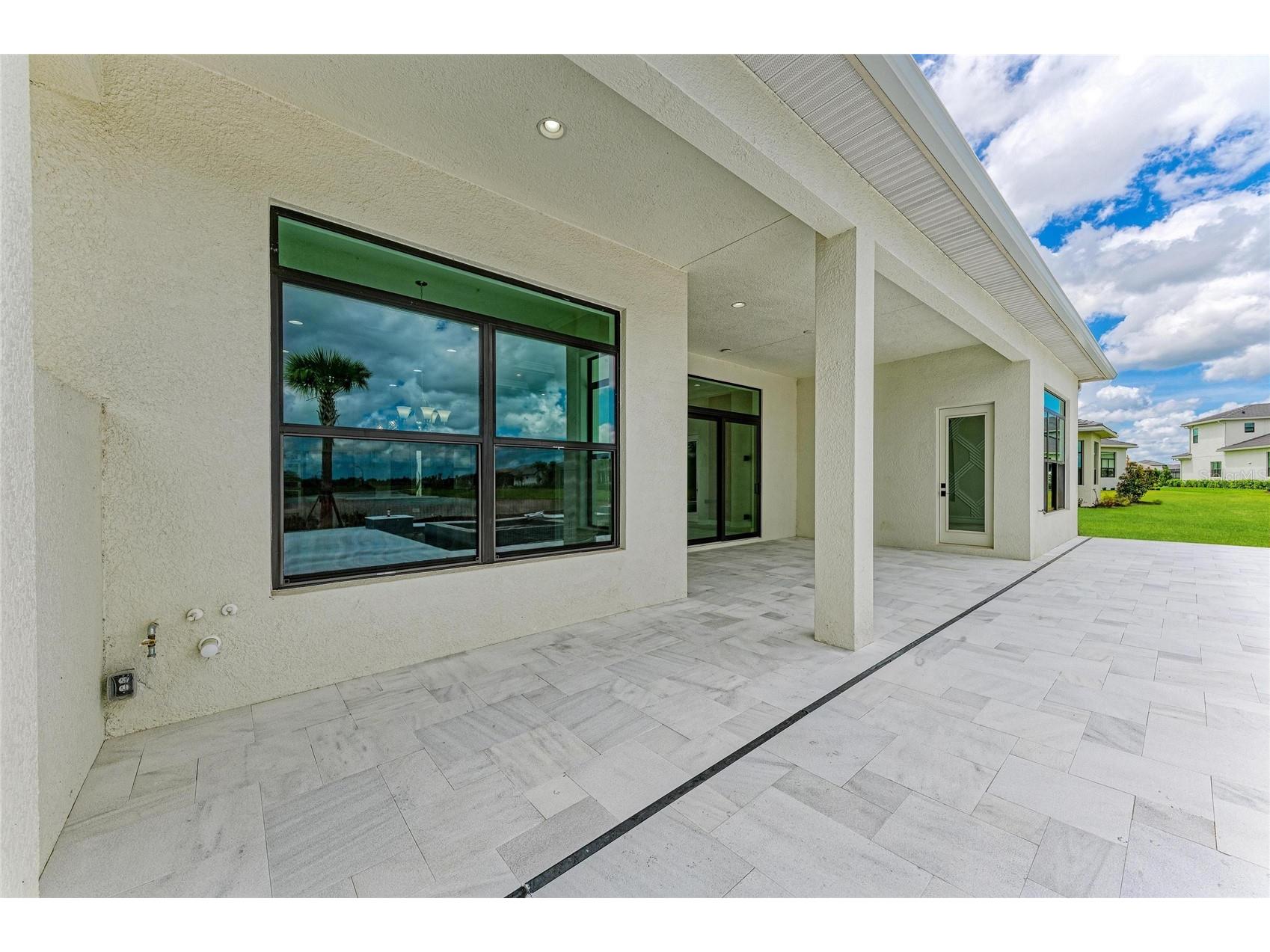 4517 Mondrian Court Sarasota FL 34240 A4696495 image69