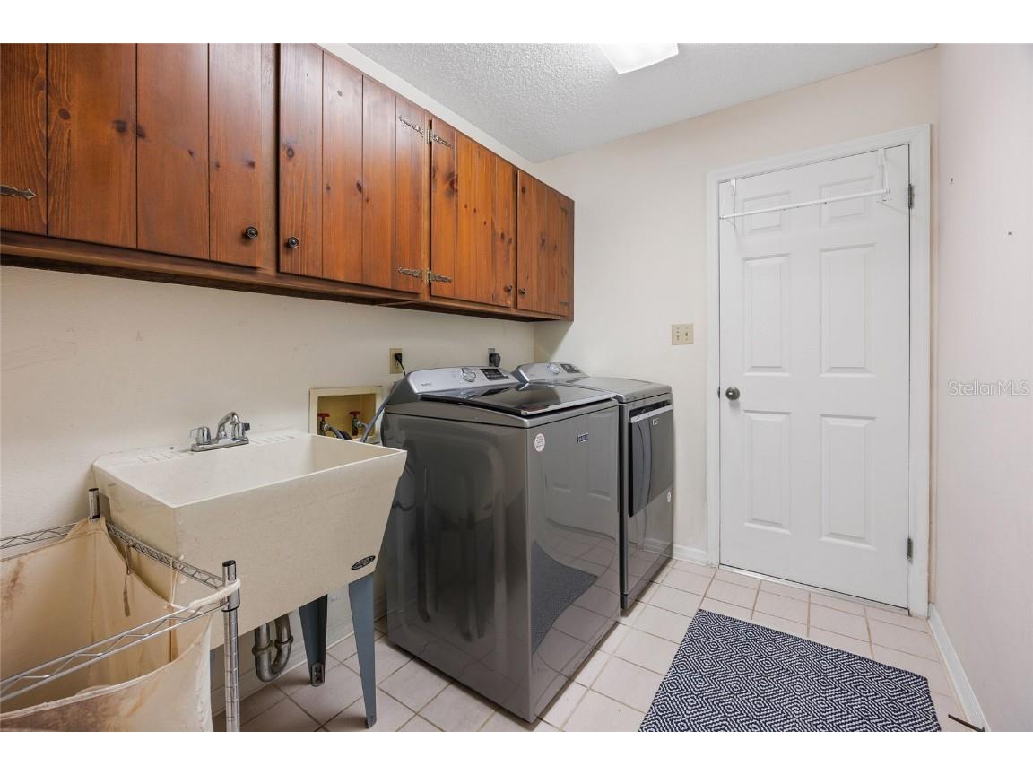 4517 SE 2nd Place Ocala FL 34471 OM711849 image33