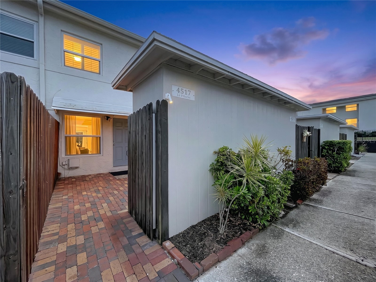 4517 W La Villa Lane Tampa FL 33611 TB8526645 image1