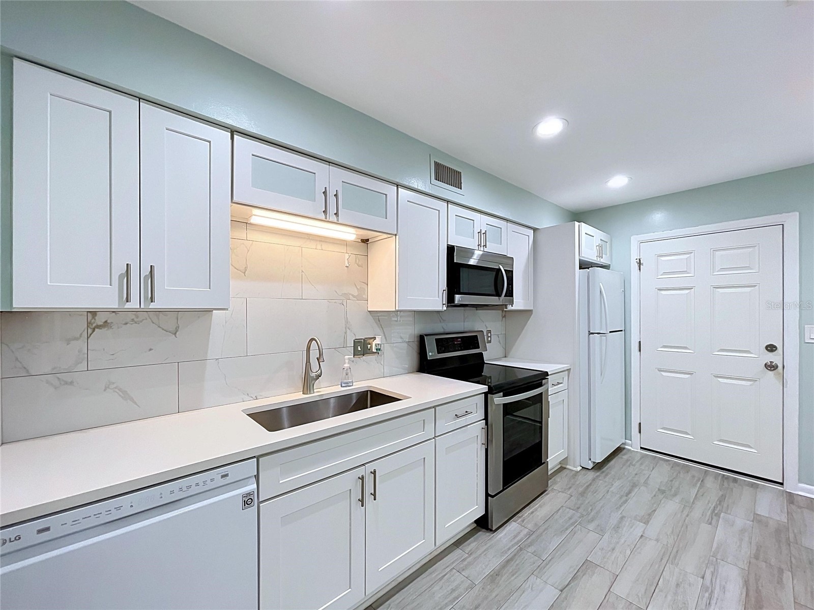 4517 W La Villa Lane Tampa FL 33611 TB8526645 image5