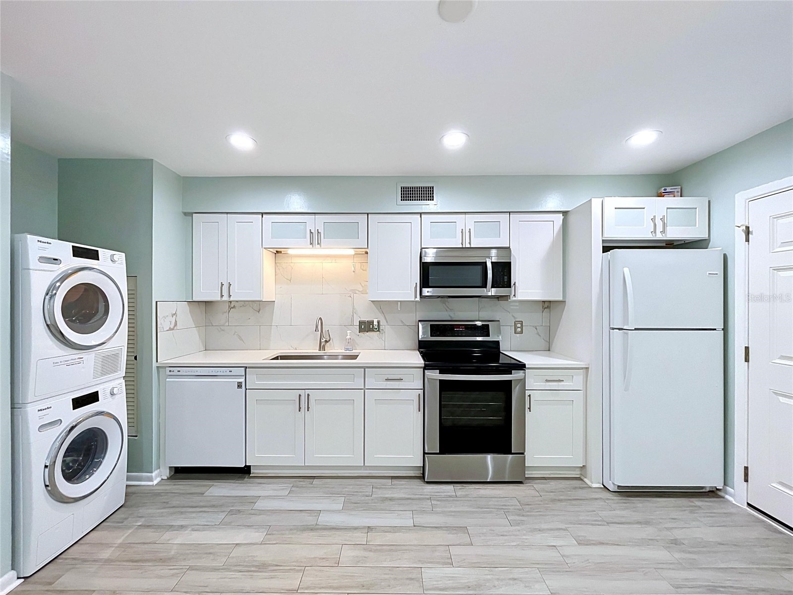 4517 W La Villa Lane Tampa FL 33611 TB8526645 image8