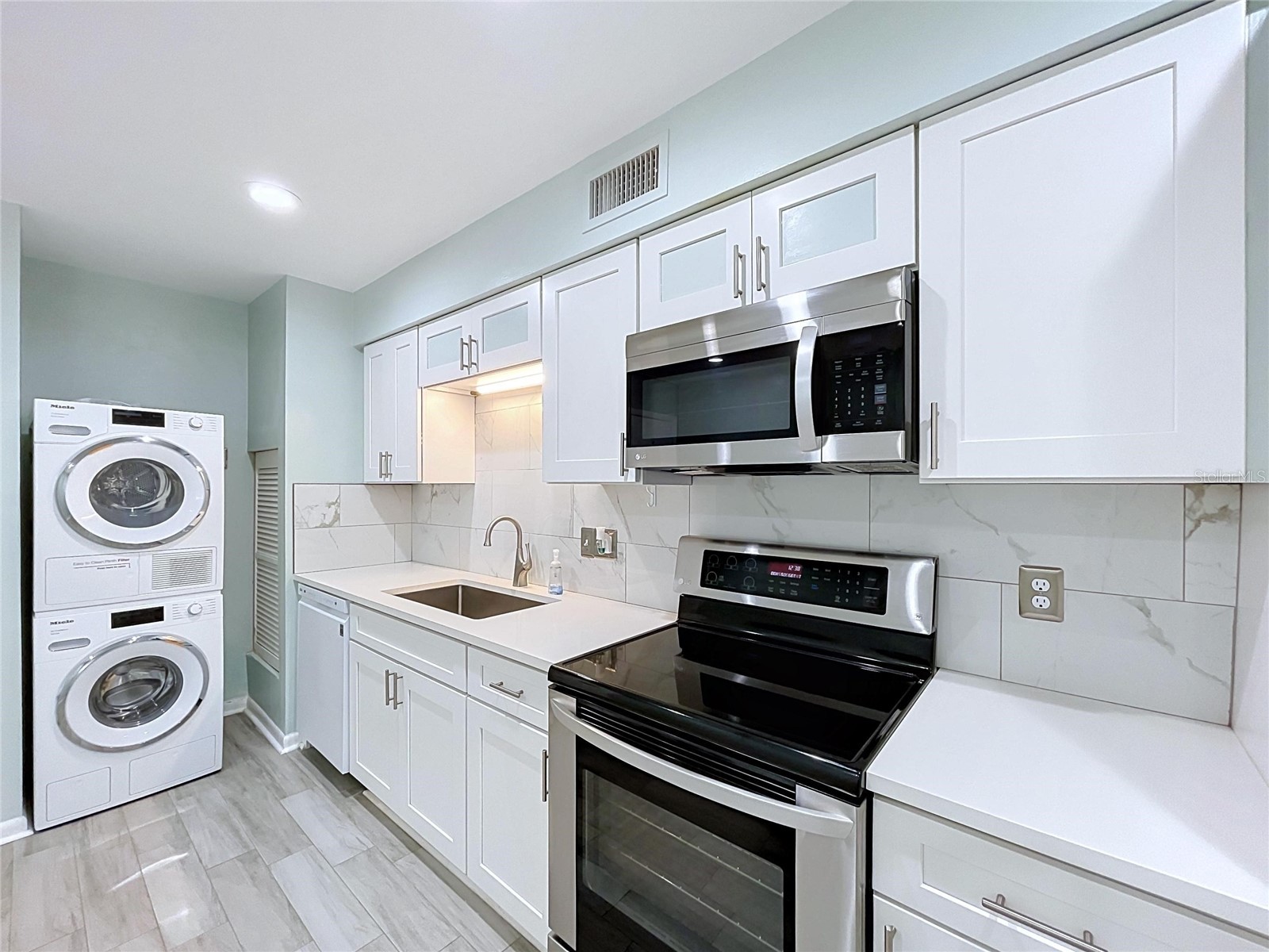 4517 W La Villa Lane Tampa FL 33611 TB8526645 image9