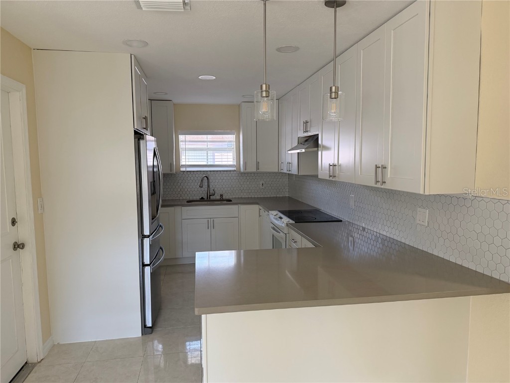 4518 24th Avenue S Saint Petersburg FL 33711 TB8452333 image4