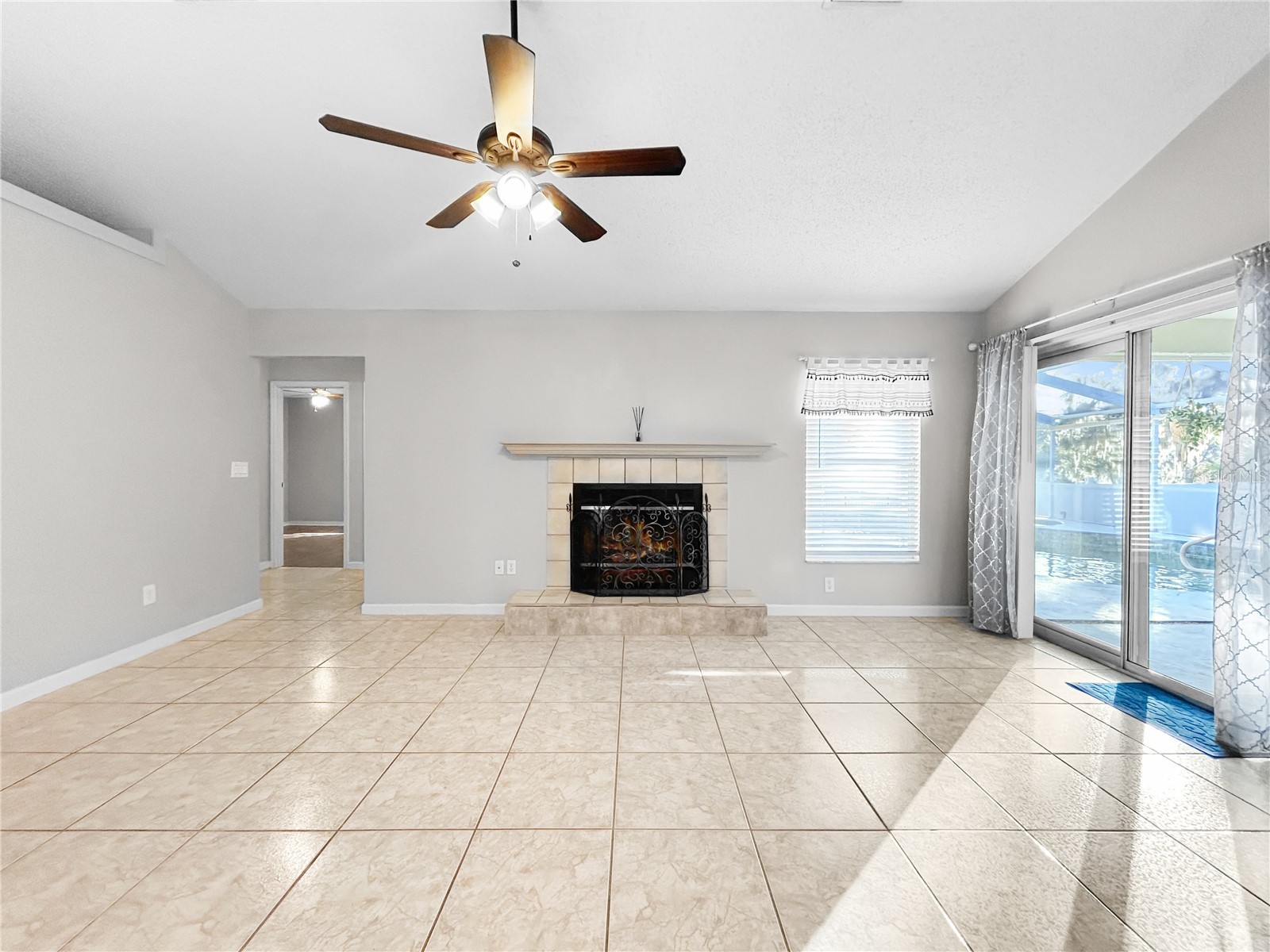 4518 Oak River Circle Valrico FL 33596 TB8473963 image15