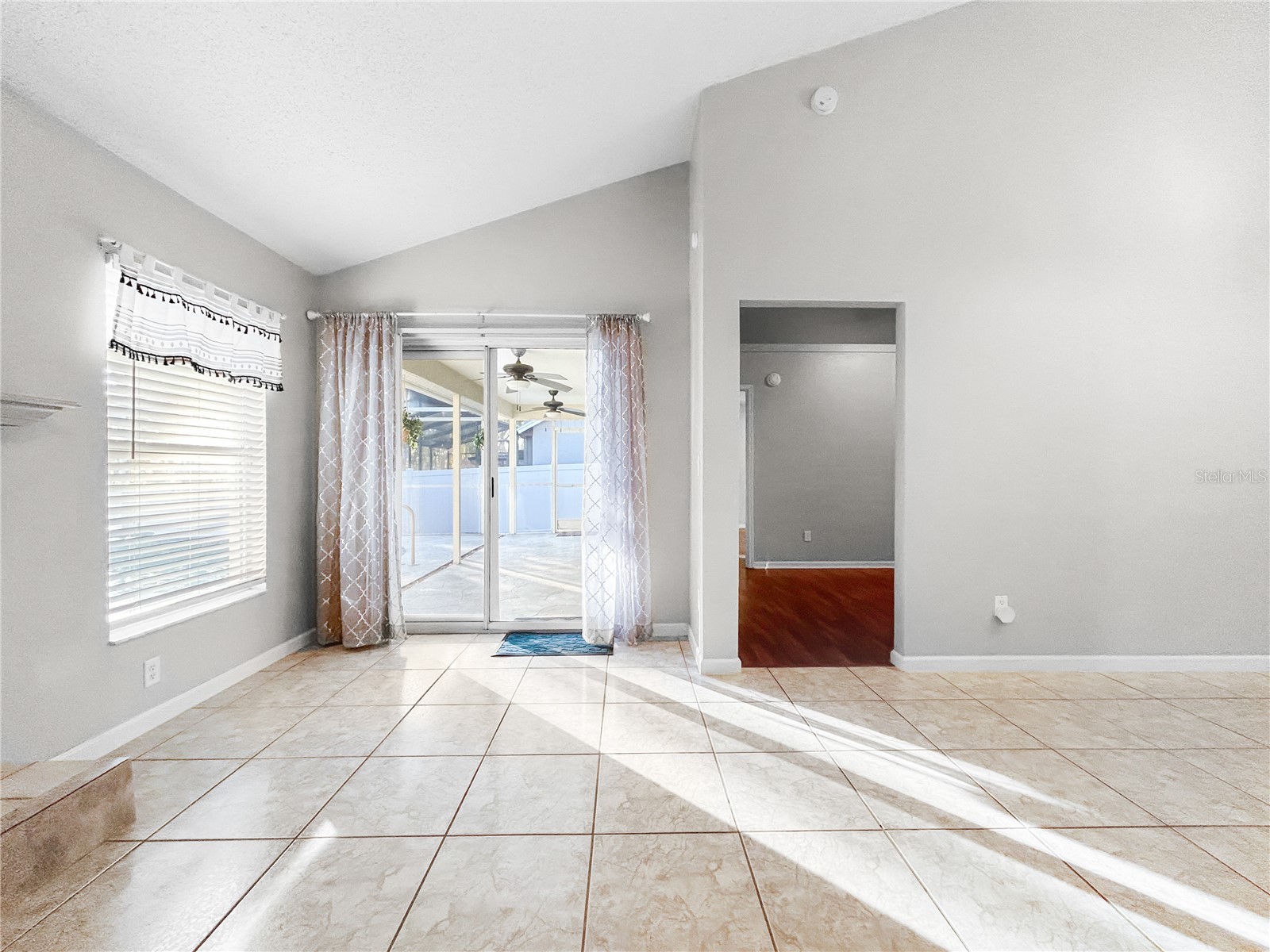 4518 Oak River Circle Valrico FL 33596 TB8473963 image17