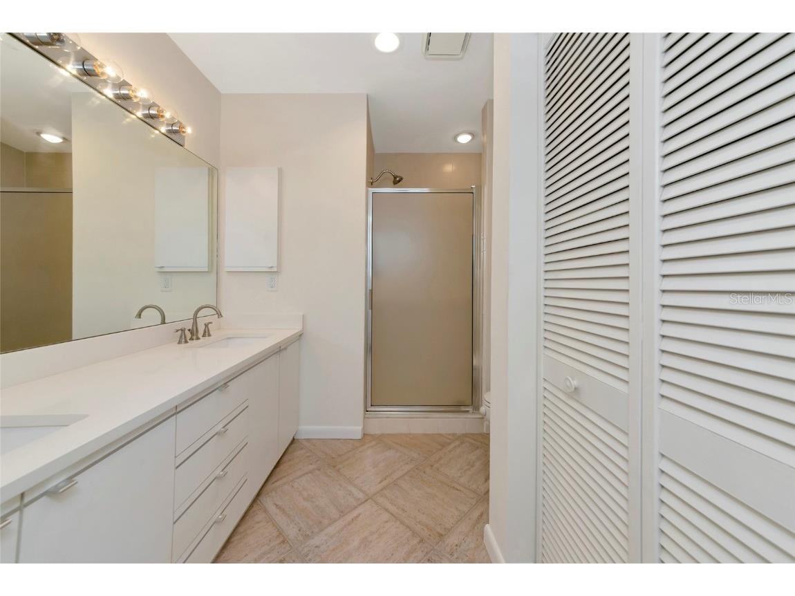 4518 S Ascot Circle Sarasota FL 34235 A4661474 image25