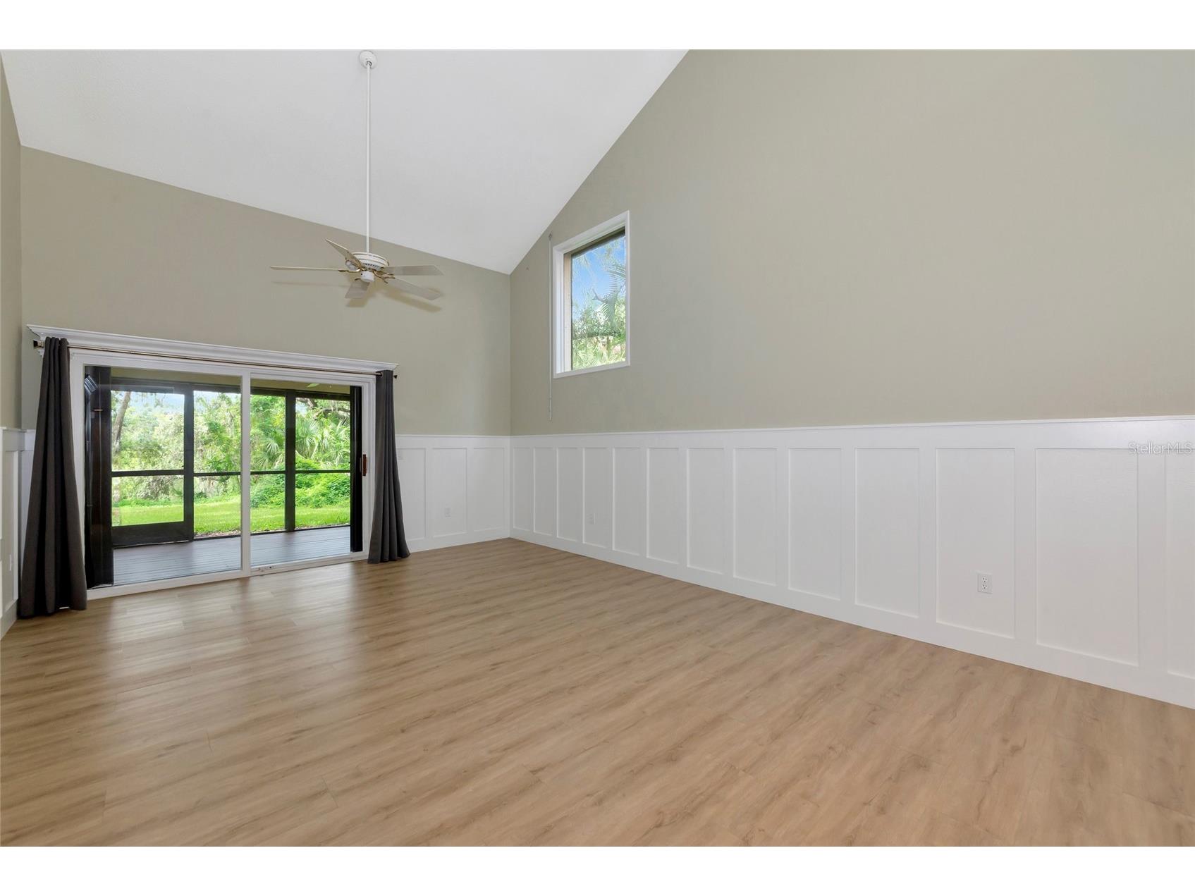 4518 S Ascot Circle Sarasota FL 34235 A4686672 image7