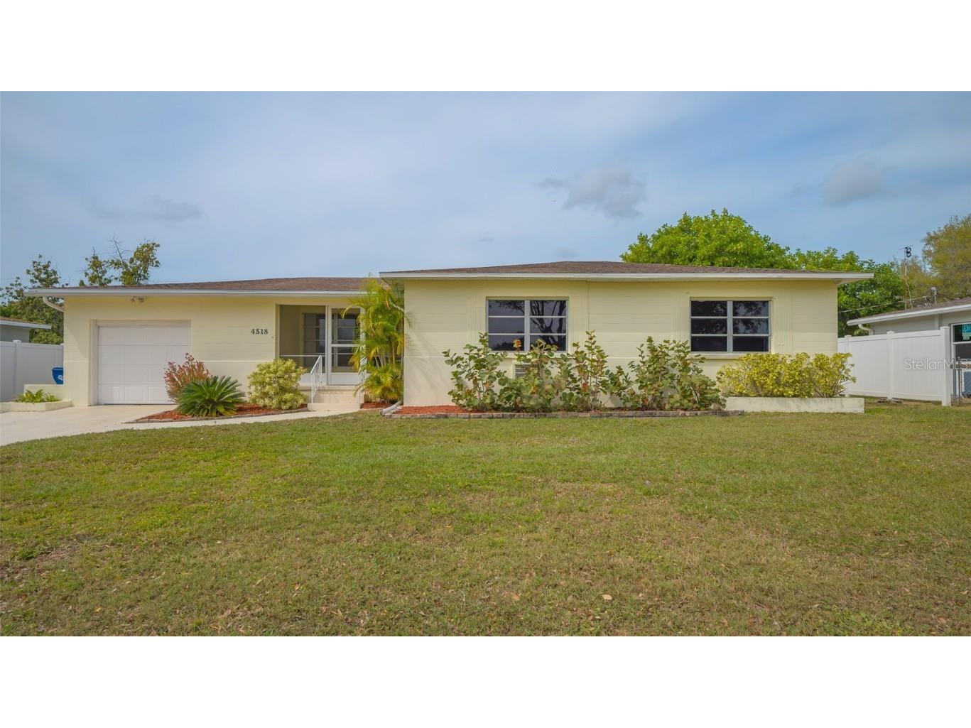 4518 Seminole Street Bradenton FL 34207 A4602172 image1