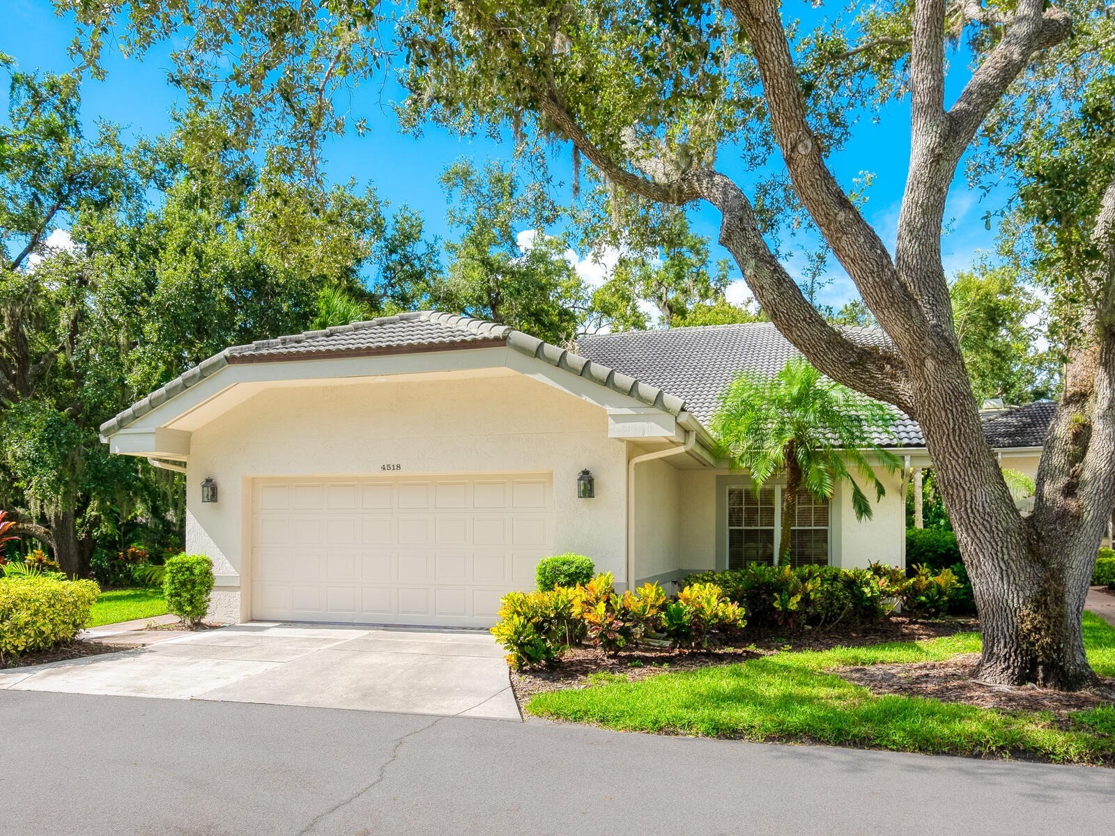 4518 Whisperwood #1 Sarasota FL 34235 A4663368 image1