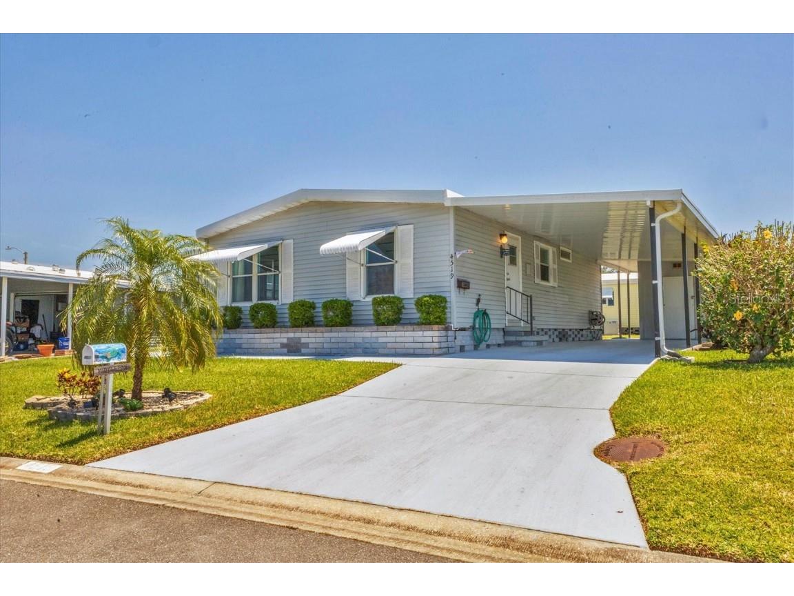 4519 14th Street E Ellenton FL 34222 A4650404 image1