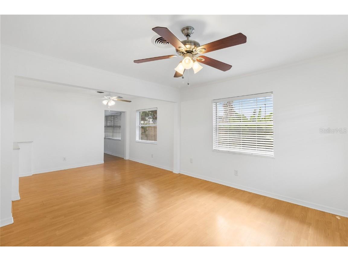 452 45th Avenue N Saint Petersburg FL 33703 TB8450092 image10