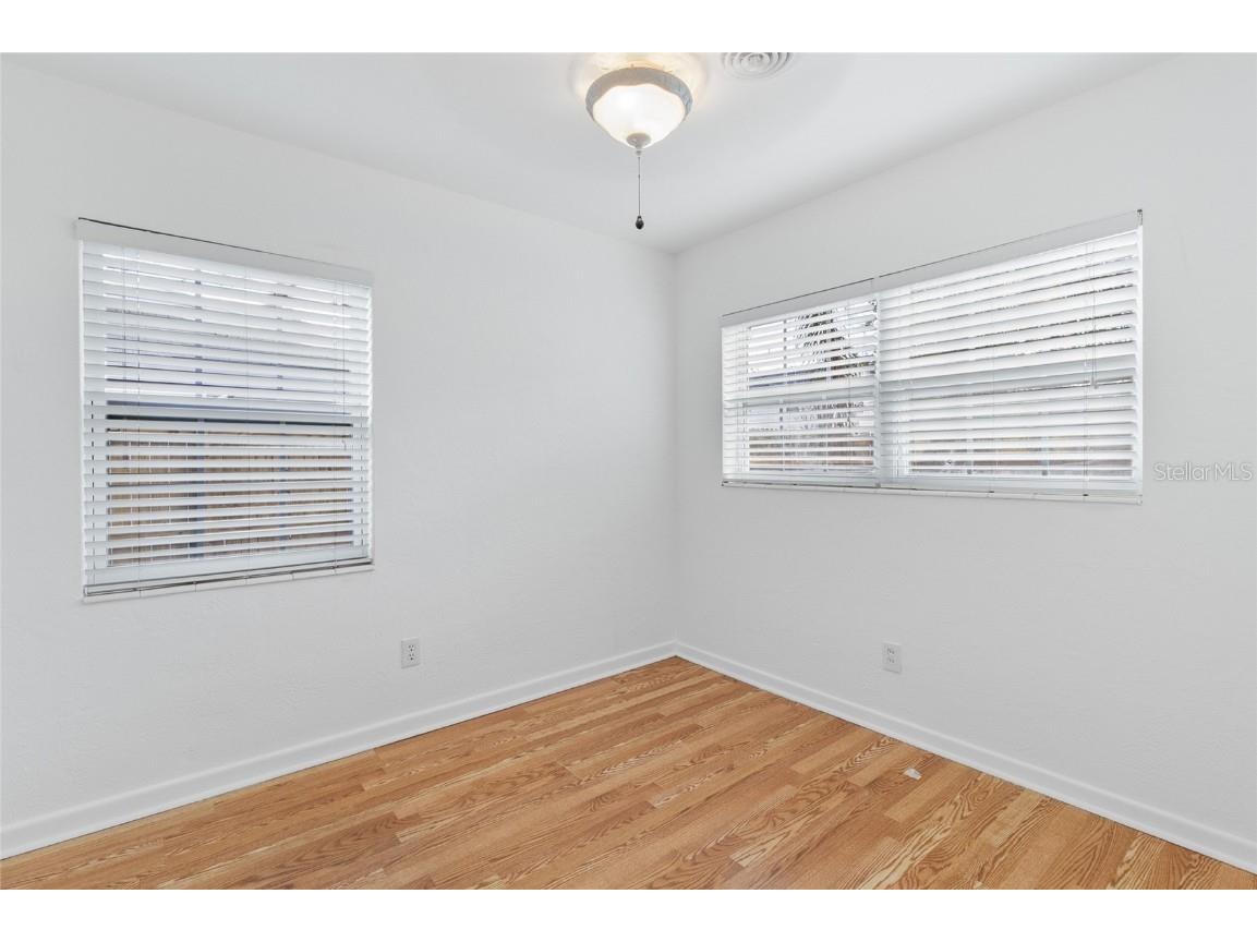 452 45th Avenue N Saint Petersburg FL 33703 TB8450092 image14