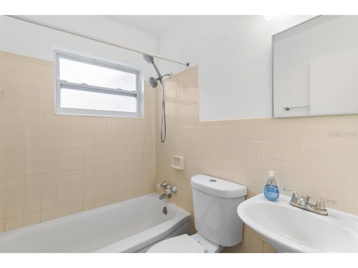 452 45th Avenue N Saint Petersburg FL 33703 TB8450092 image17