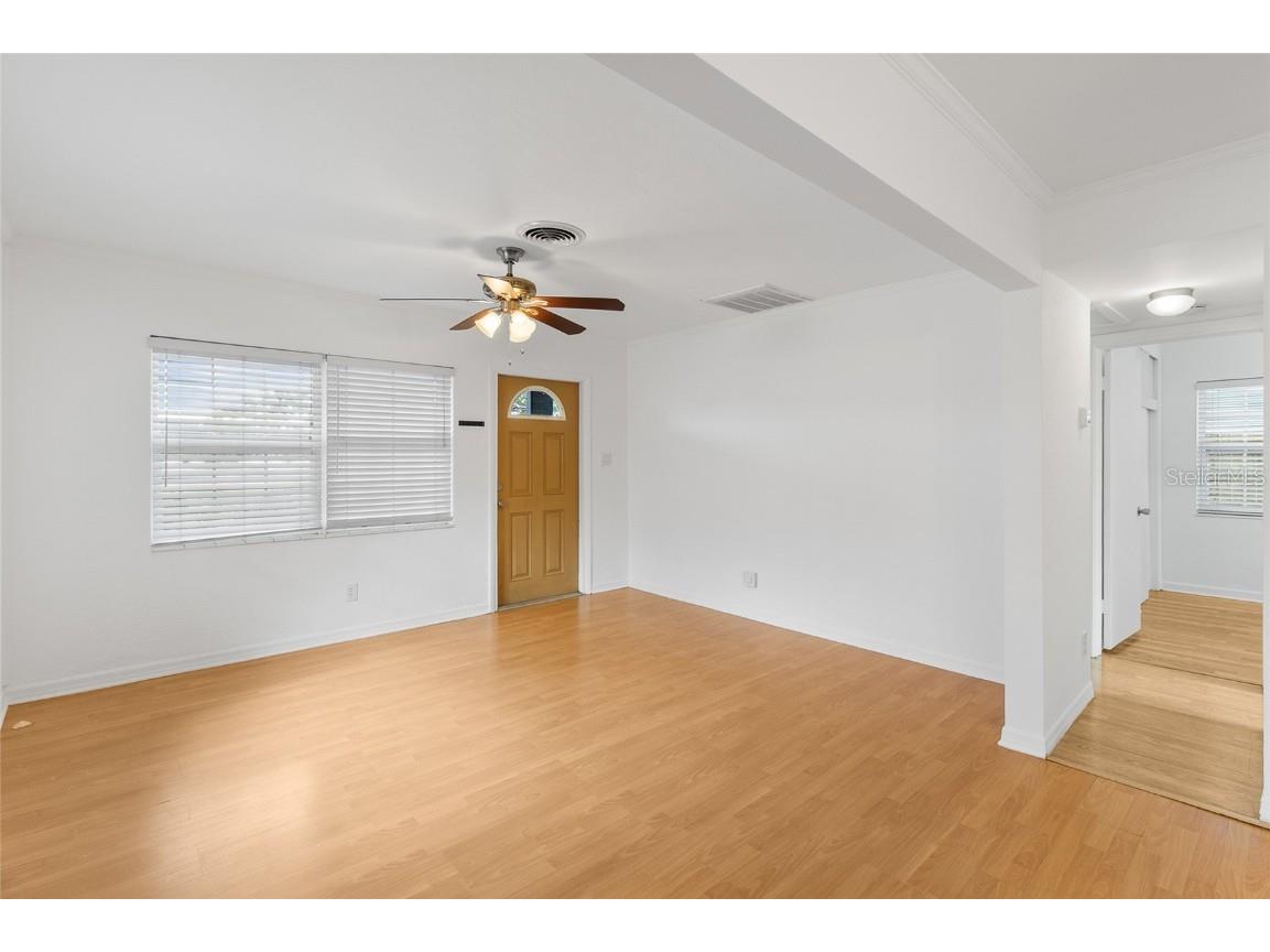 452 45th Avenue N Saint Petersburg FL 33703 TB8450092 image5