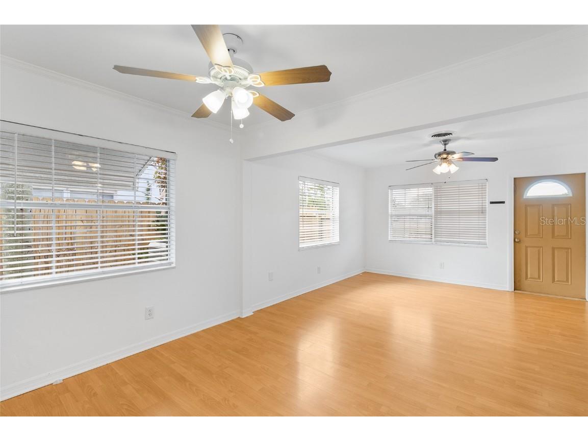 452 45th Avenue N Saint Petersburg FL 33703 TB8450092 image6