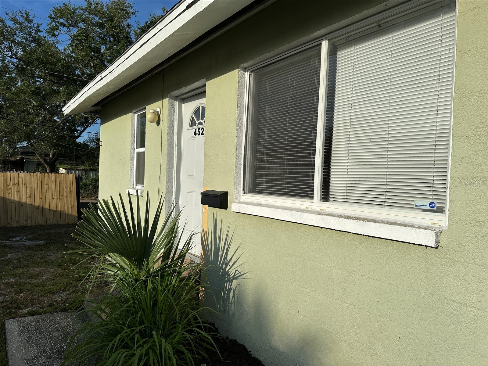 452 89th Avenue N Saint Petersburg FL 33702 TB8505203 image1