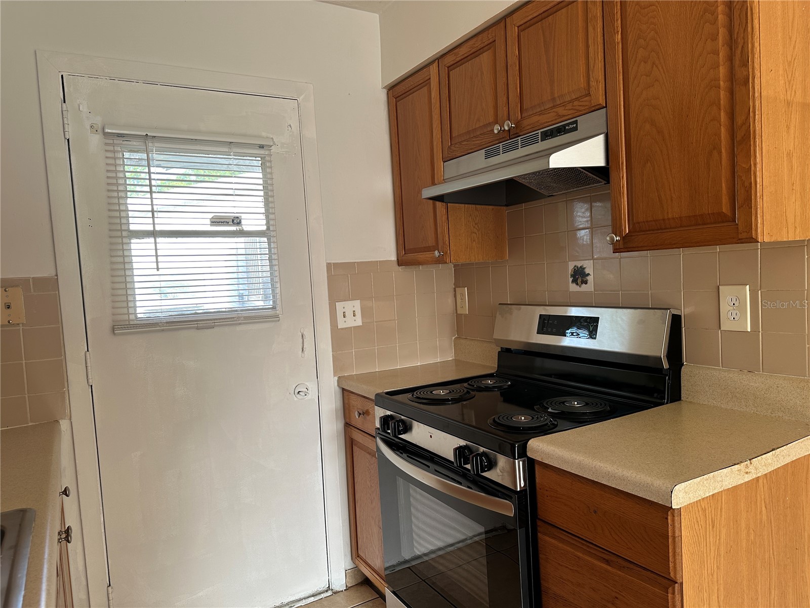 452 89th Avenue N Saint Petersburg FL 33702 TB8505203 image6
