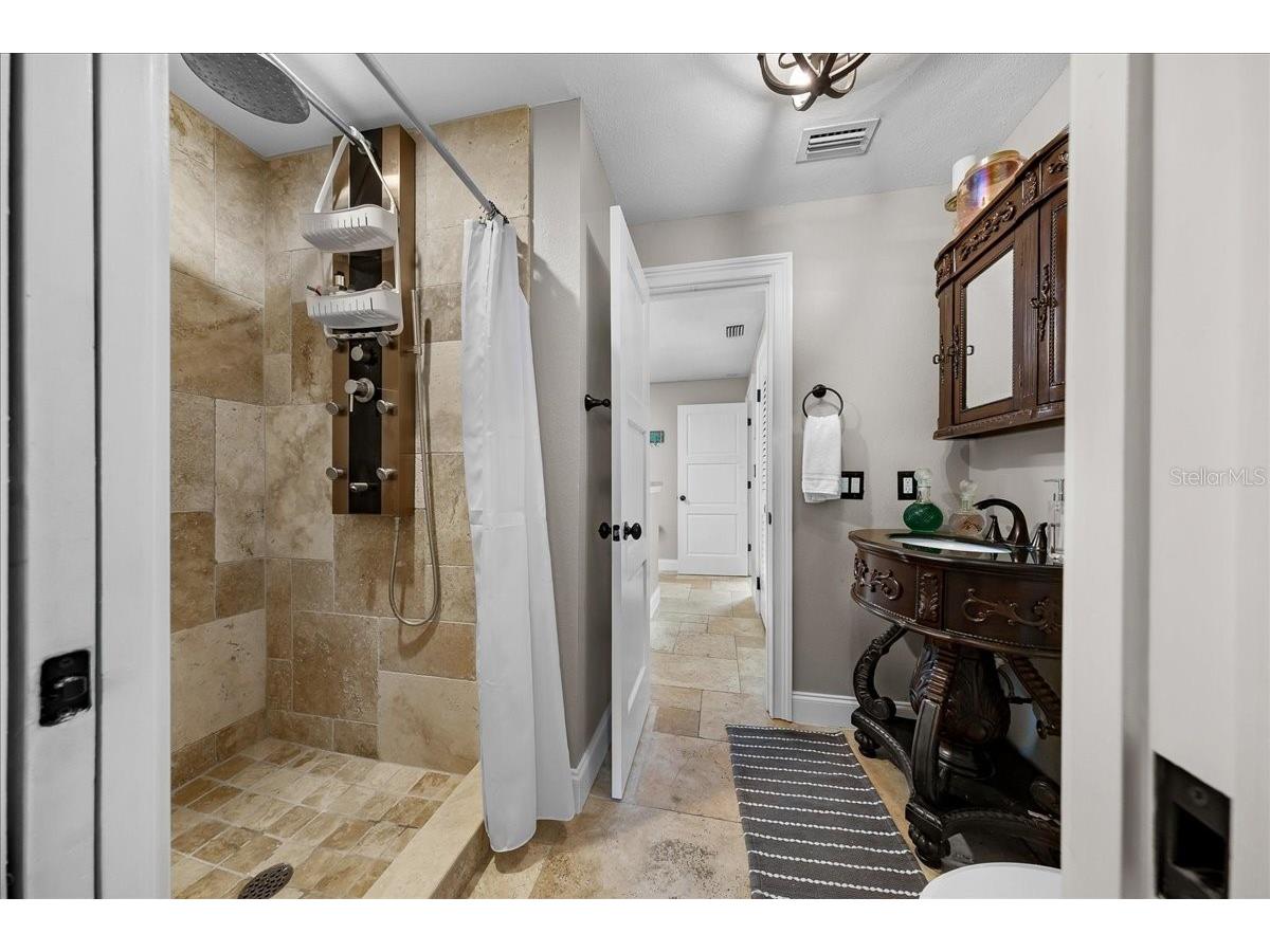 452 SE Paradise Point Road Crystal River FL 34429 O6376601 image12
