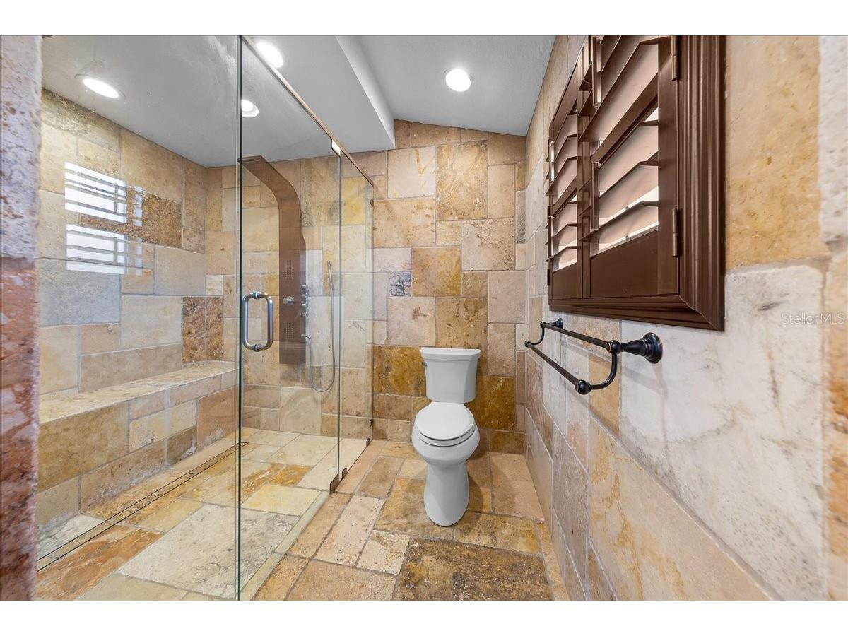 452 SE Paradise Point Road Crystal River FL 34429 O6376601 image16