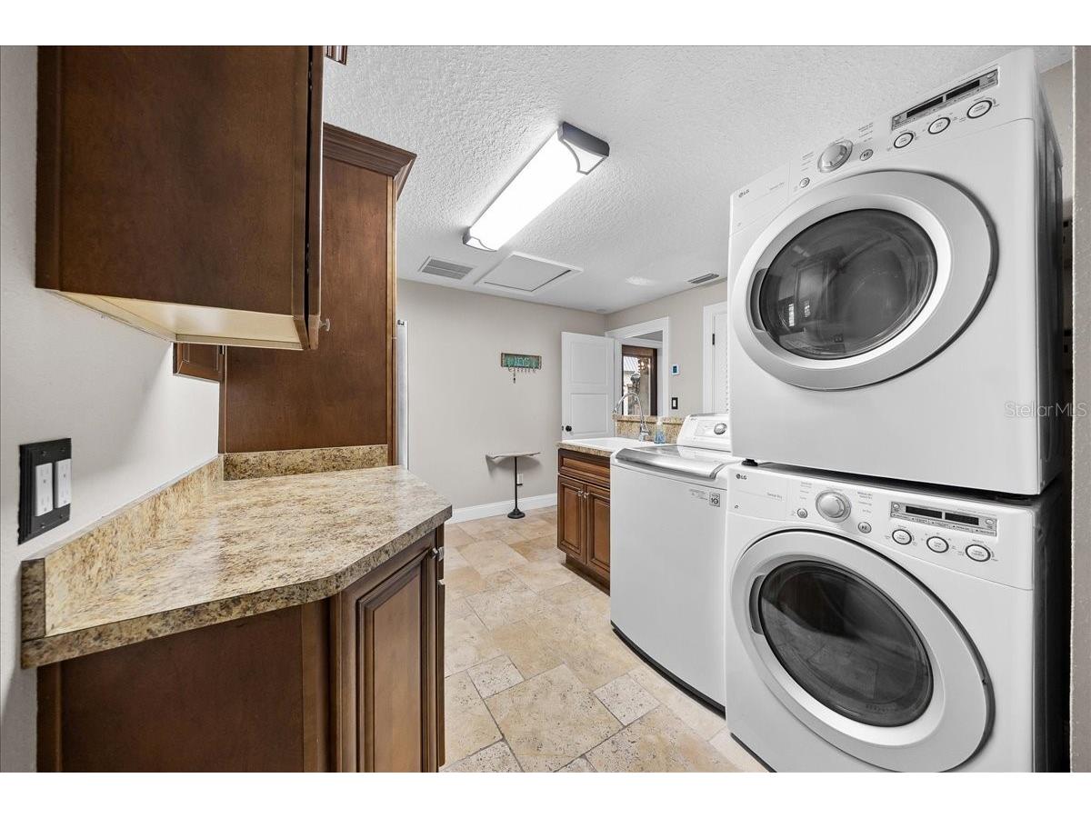452 SE Paradise Point Road Crystal River FL 34429 O6376601 image38