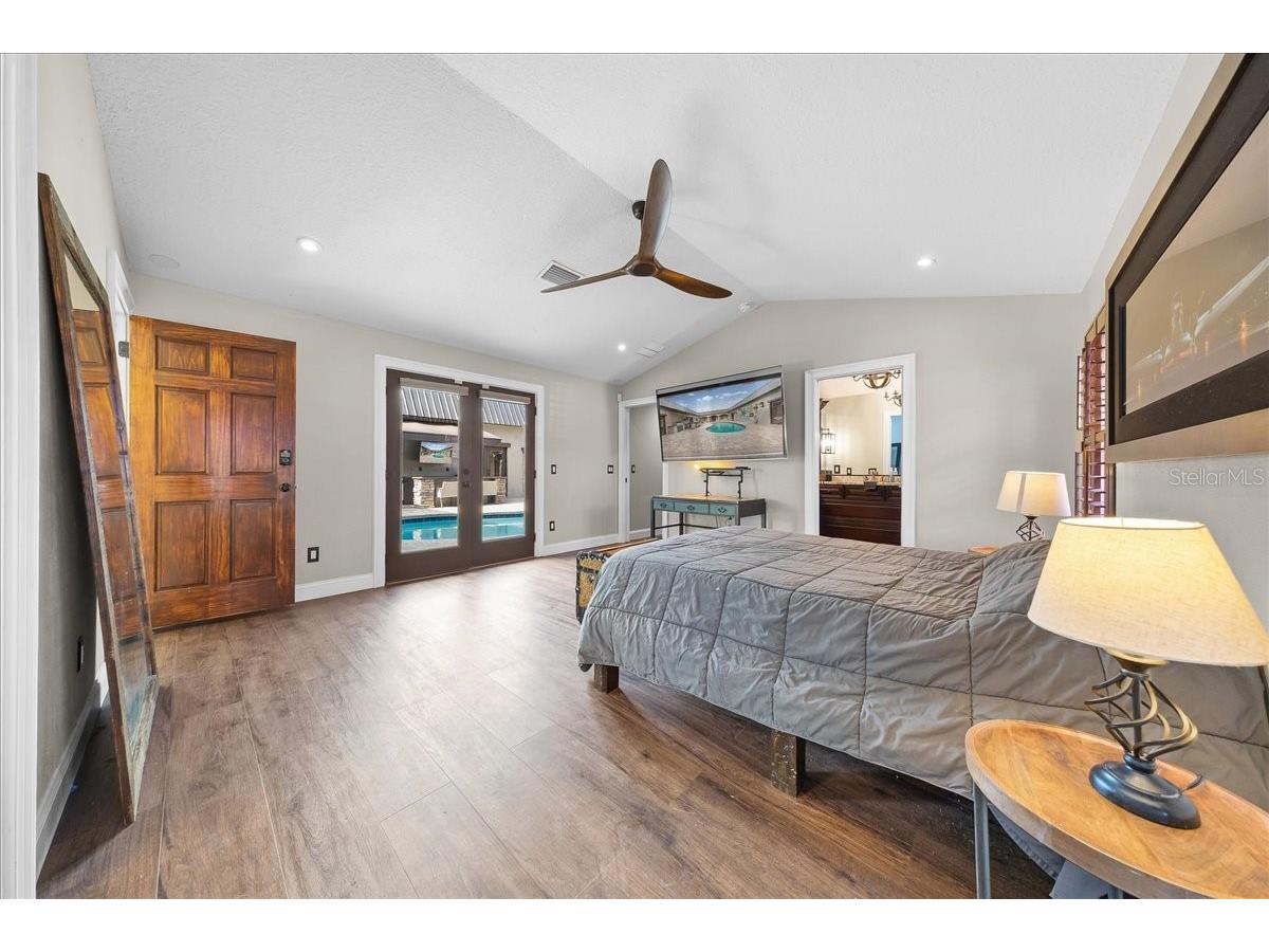 452 SE Paradise Point Road Crystal River FL 34429 O6376601 image9
