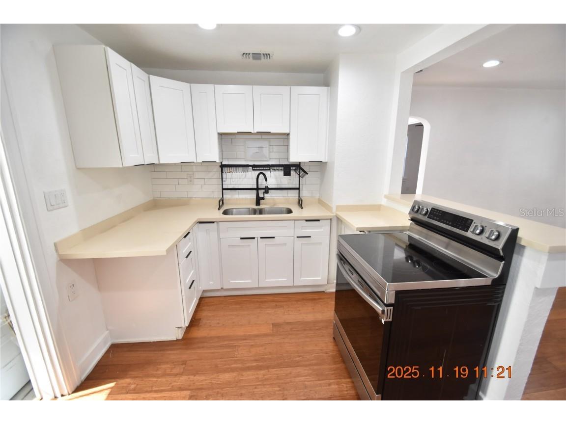 4520 Burlington Avenue N #FRONT Saint Petersburg FL 33713 TB8443258 image14