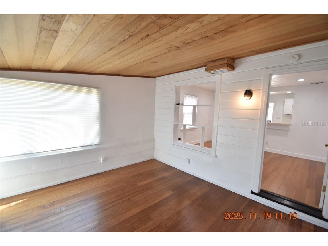 4520 Burlington Avenue N #FRONT Saint Petersburg FL 33713 TB8443258 image2