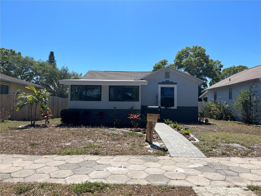 4520 Burlington Avenue N Saint Petersburg FL 33713 U8194441 image1