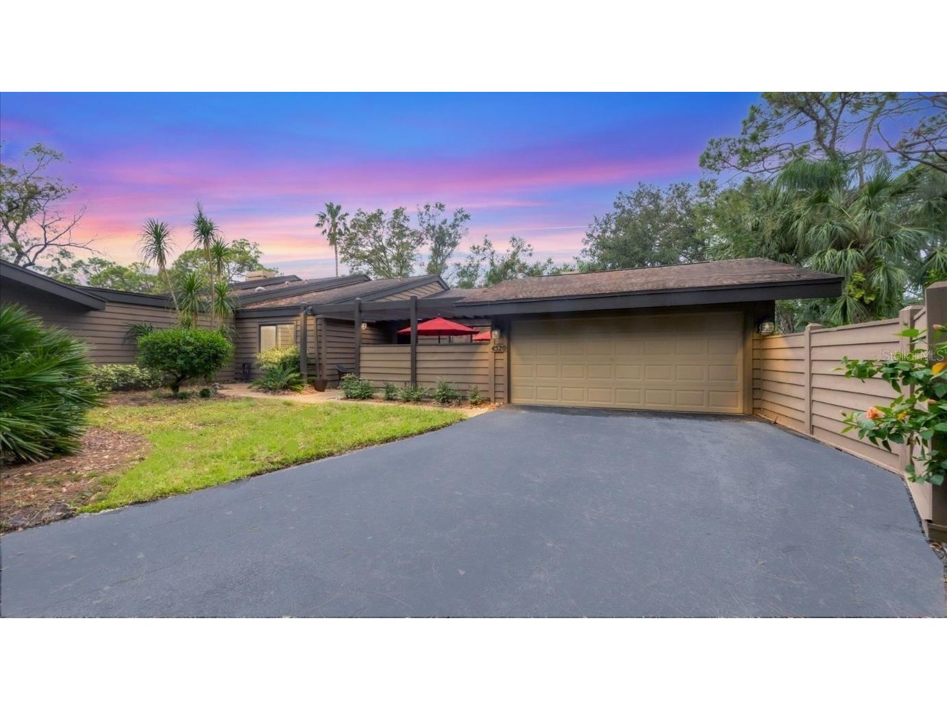 4520 Chandlers Forde #51 Sarasota FL 34235 A4627217 image1