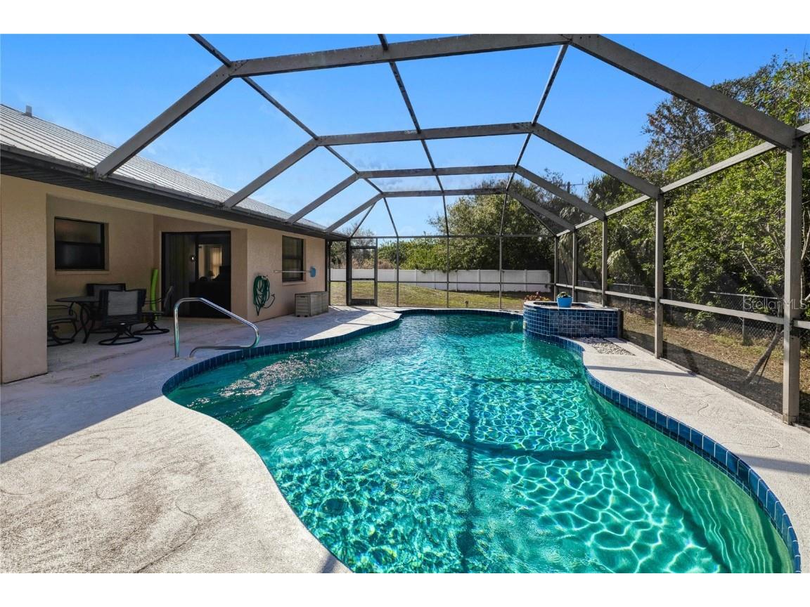 4520 Knollwood Drive Punta Gorda FL 33982 C7505146 image3