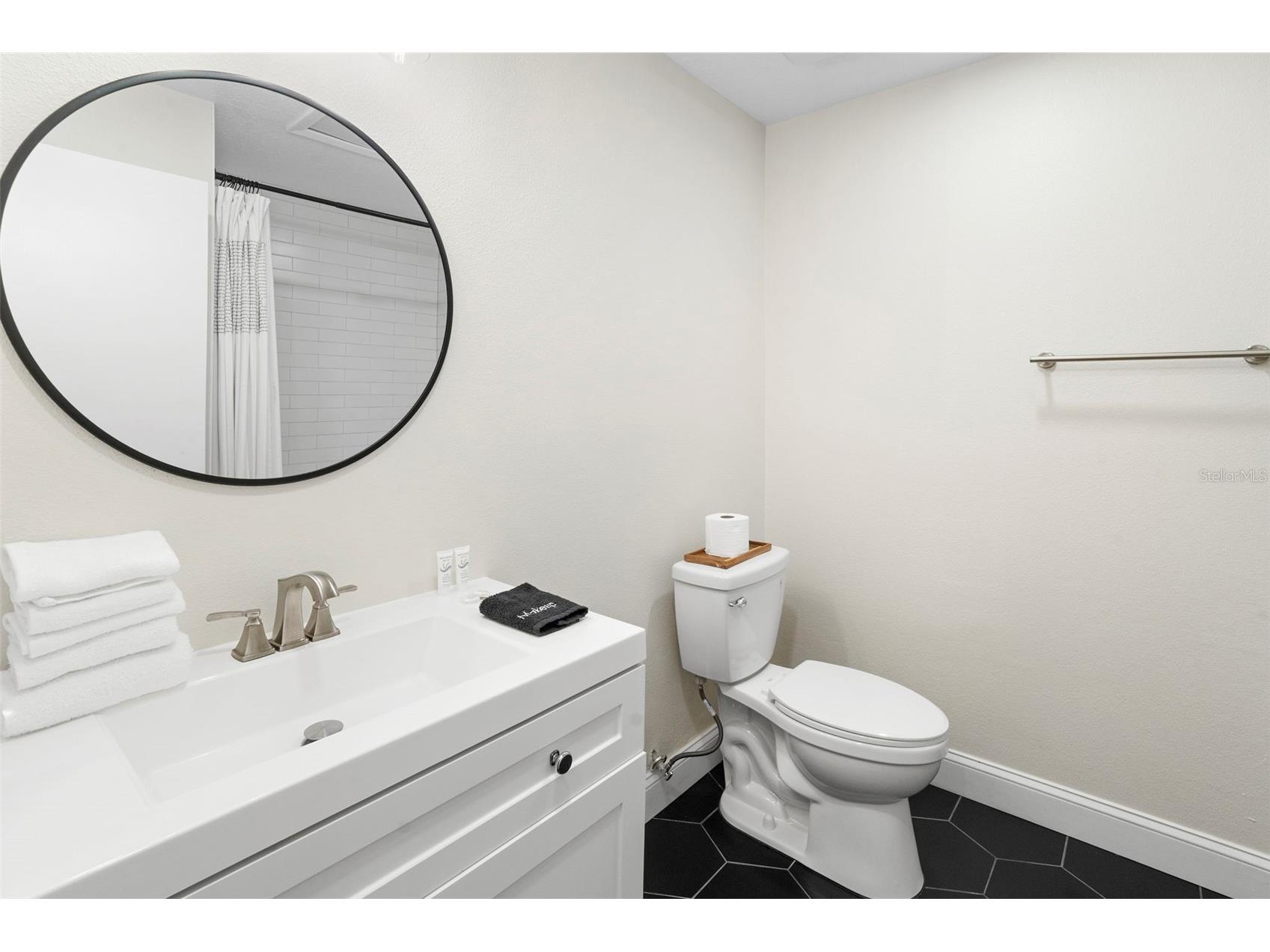 4520 Lake Gem Circle Orlando FL 32806 O6402194 image20