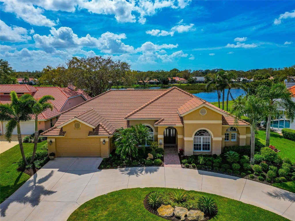 4520 Longspur Lane Sarasota FL 34238 A4643872 image1