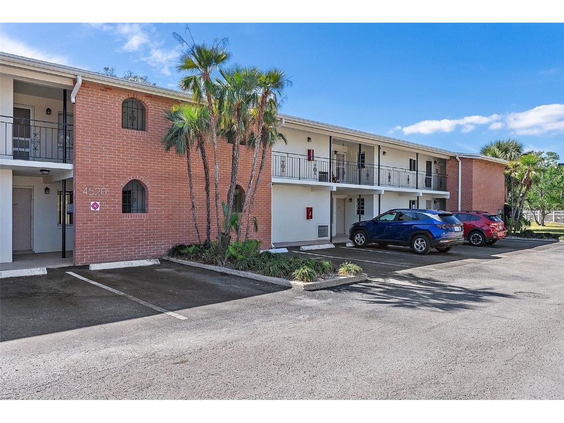 4520 Overlook Drive NE #238 Saint Petersburg FL 33703 TB8343971 image1