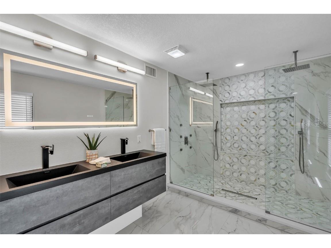 4520 Pine Hollow Drive Tampa FL 33624 TB8449578 image15