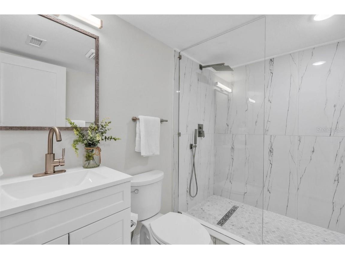 4520 Pine Hollow Drive Tampa FL 33624 TB8449578 image24