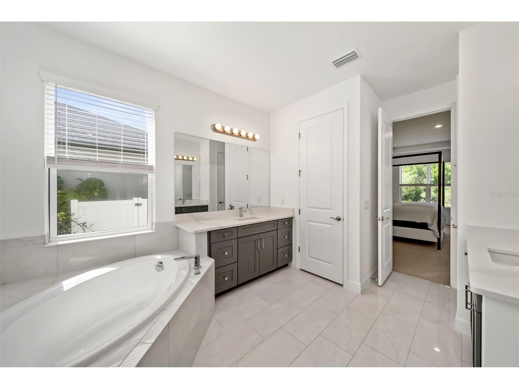 4520 Pond Brook Court Lakewood Ranch FL 34211 A4689376 image28