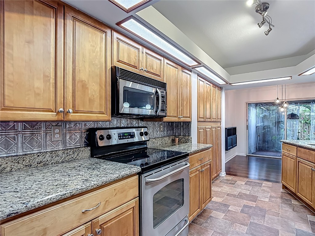 4520 W Gray Street Tampa FL 33609 TB8407952 image17