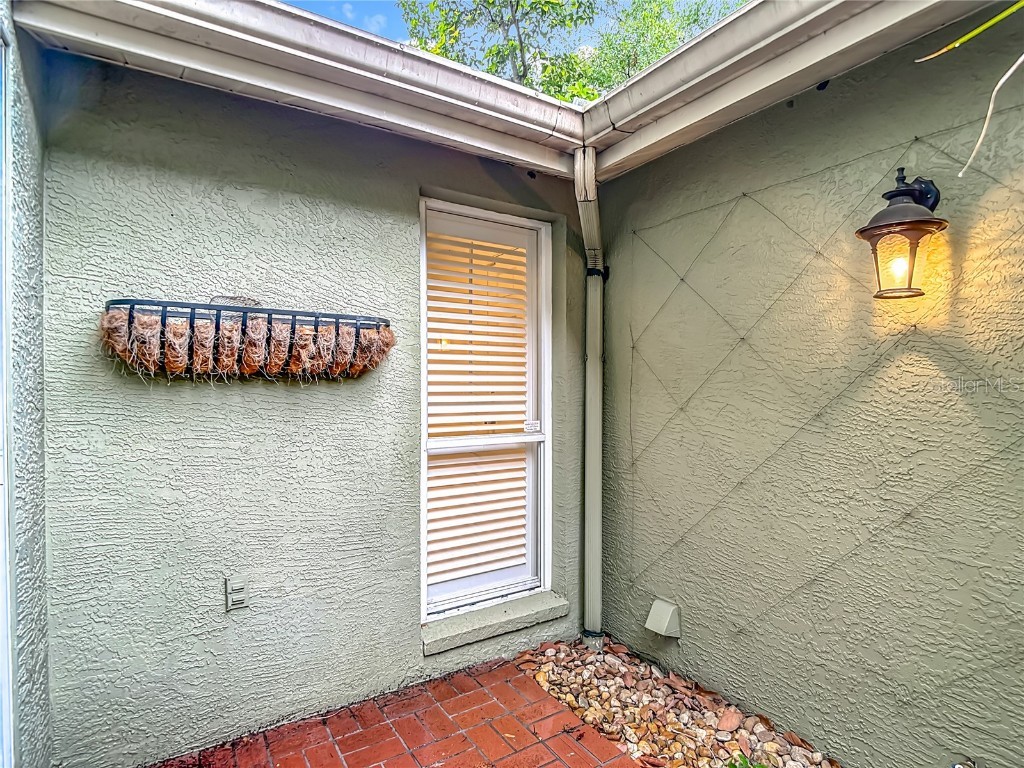 4520 W Gray Street Tampa FL 33609 TB8407952 image68